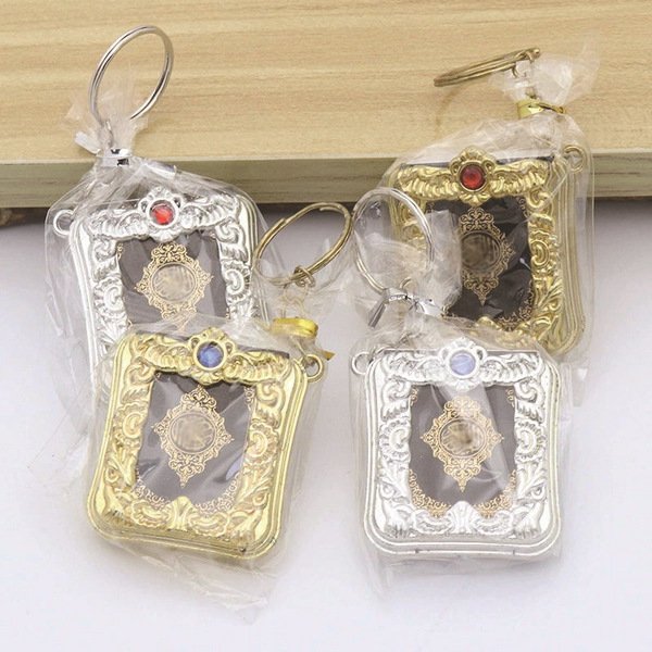 Portable Mini Quran – Easy to Carry and Read Anytime